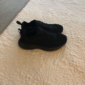 APL Techloom Sneakers